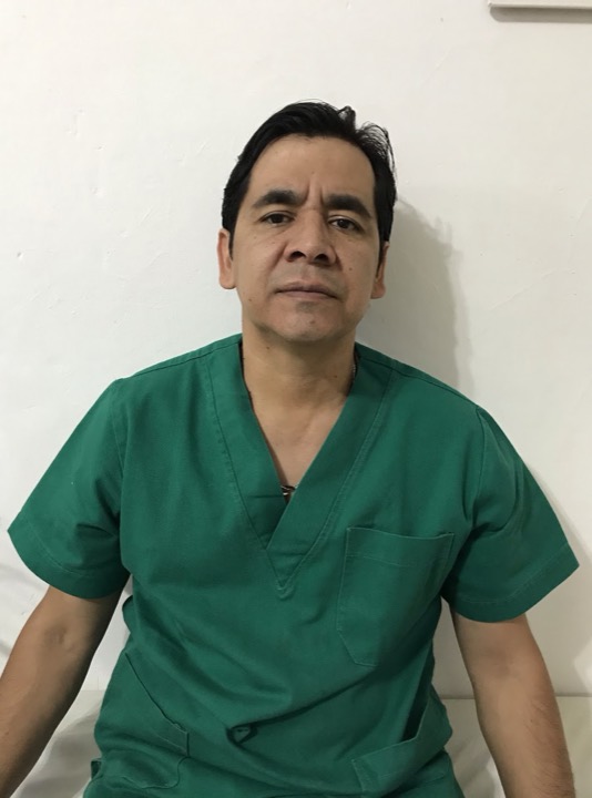 Rolando, médico veterinario
